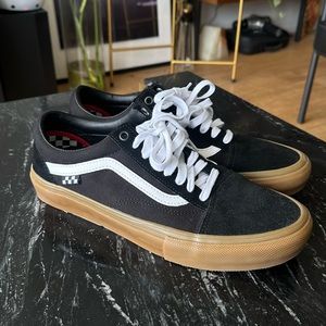 Vans Old Skool Shoe Black/Gum Men’s 9.5